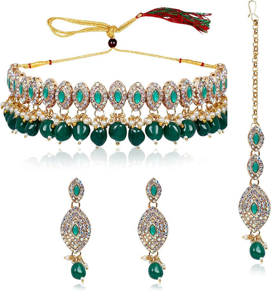 Emerald Green Kundan Choker Set with Earrings & Maang Tikka