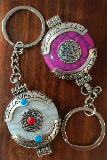 Tibetan Prayer Wheel Keychain – Om Mani Padme Hum Mantra