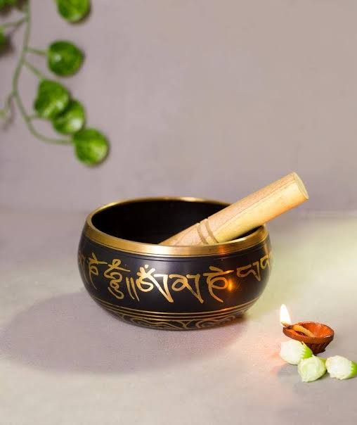 Tibetan Singing Bowl with Mallet – Handcrafted Meditation Bowl