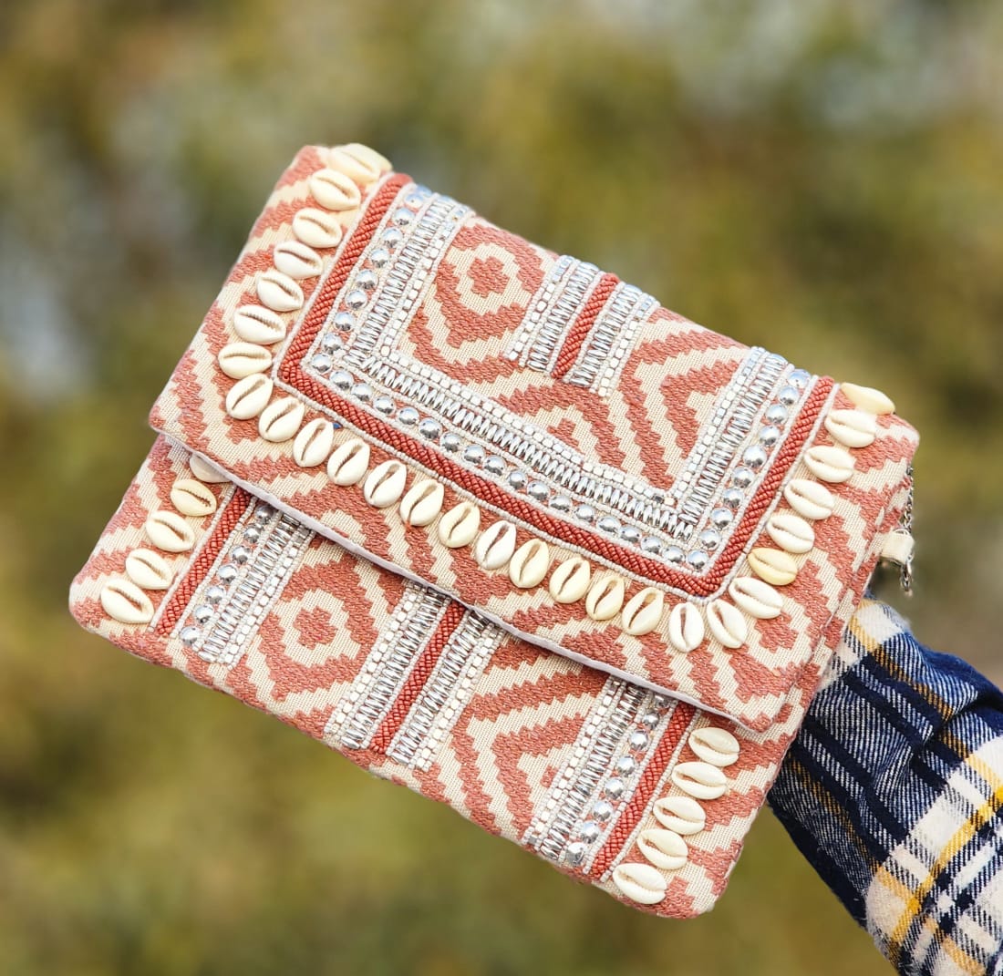 Boho Tribal Shell Embellished Clutch Bag – Navy Blue & Beige