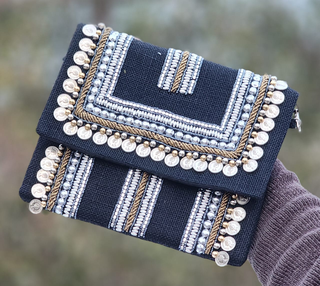 Boho Tribal Shell Embellished Clutch Bag – Navy Blue & Beige