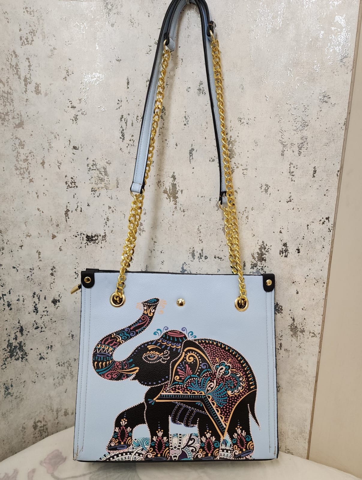 Mandala Art Tote Bag with Gold Chain Strap – Elegant & Ethnic Fusion