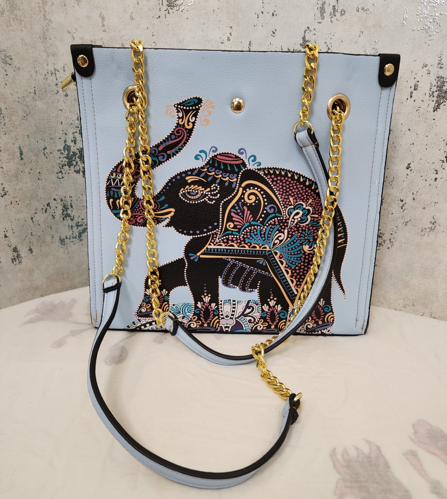 Mandala Art Tote Bag with Gold Chain Strap – Elegant & Ethnic Fusion